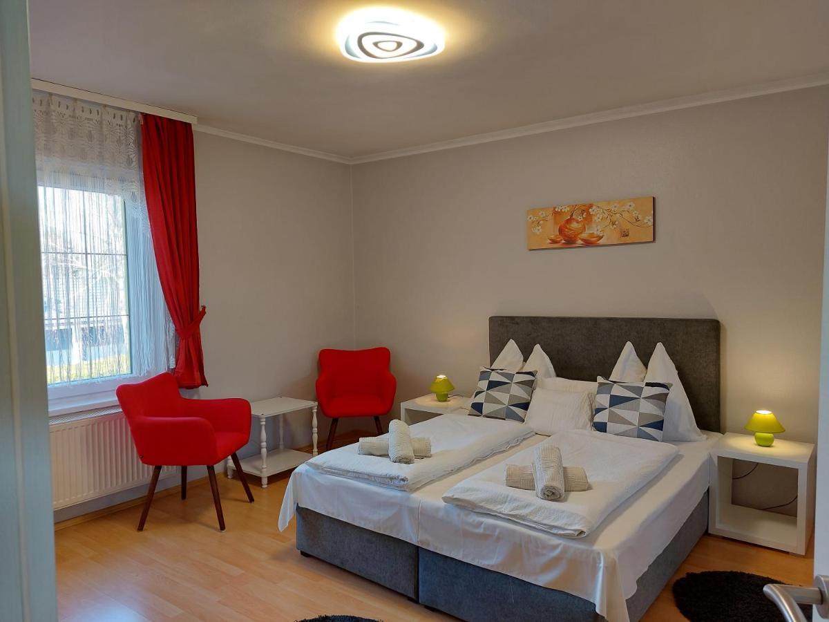 Barbara Wellness Pension Keszthely Exteriör bild