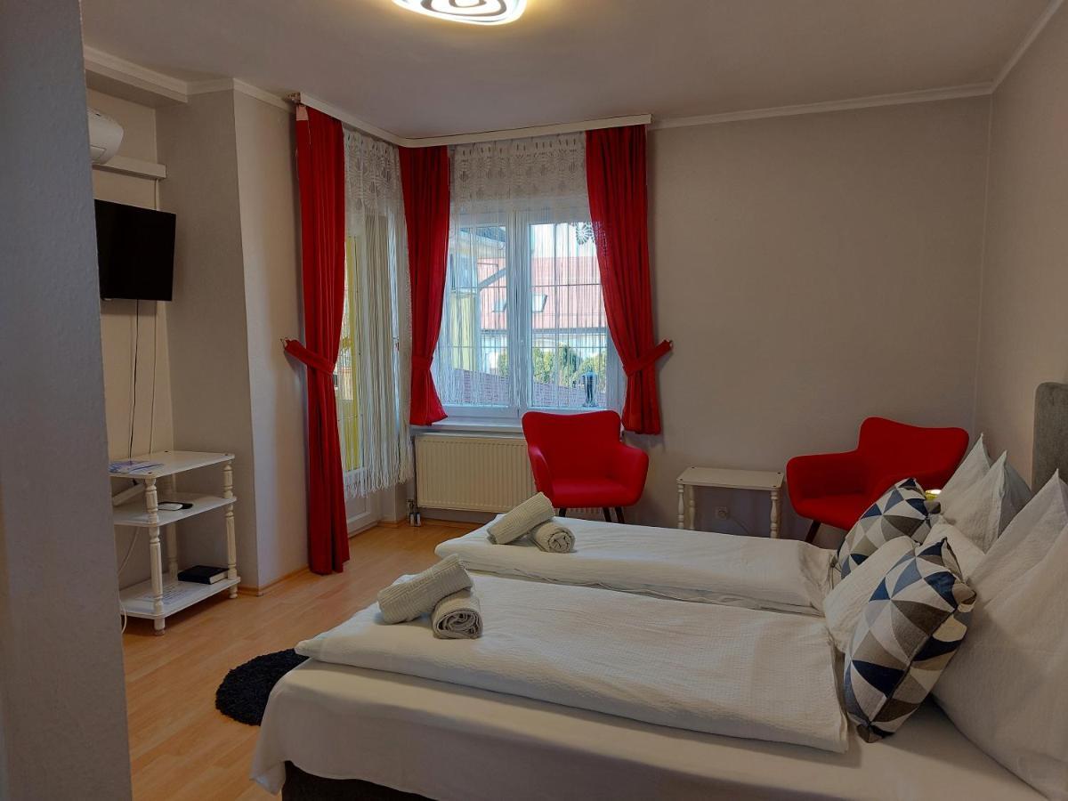 Barbara Wellness Pension Keszthely Exteriör bild