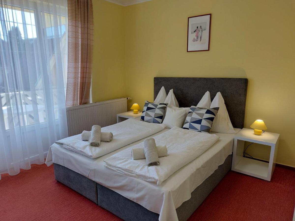 Barbara Wellness Pension Keszthely Exteriör bild